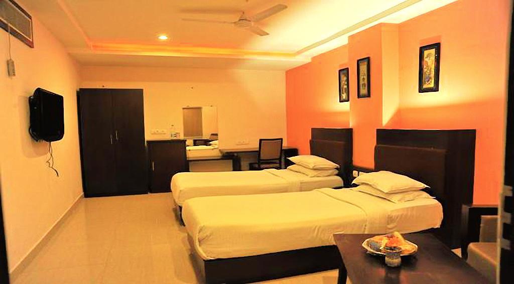 Hotel Central Park Ongole Ngoại thất bức ảnh