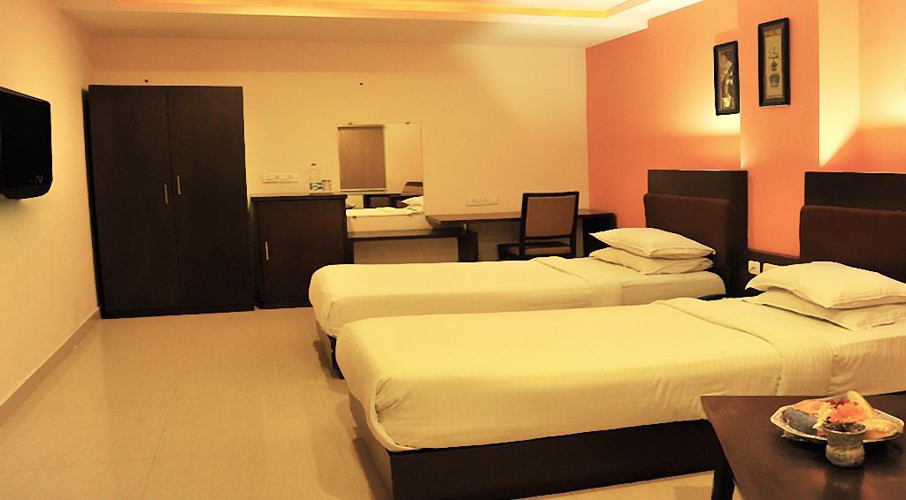 Hotel Central Park Ongole Ngoại thất bức ảnh